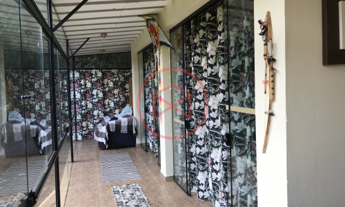 Chácara em Condomínio Fechado!!