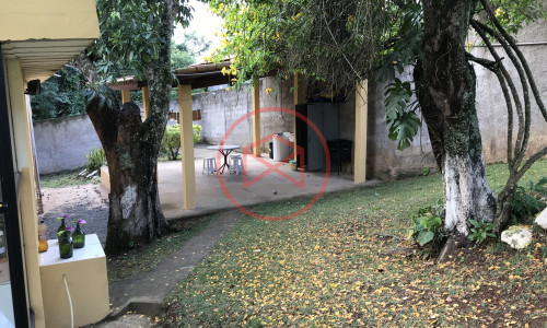 Chácara em Condomínio Fechado!!