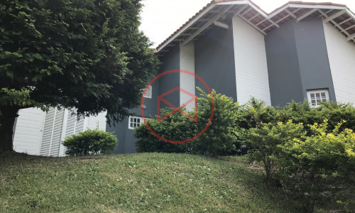 Chácara em Condomínio Antes do Centro!!