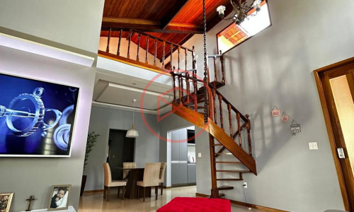 Chácara em Condomínio Fechado Próximo do Centro de Ibiúna!!