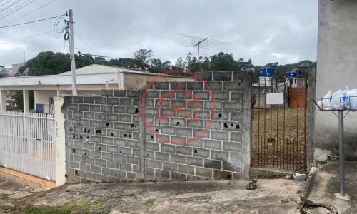 Lote no centro de Ibiúna!!