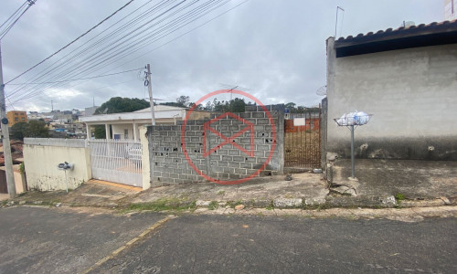 Lote no centro de Ibiúna!!