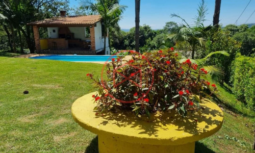 Chácara Próximo a Represa de Ibiúna!!