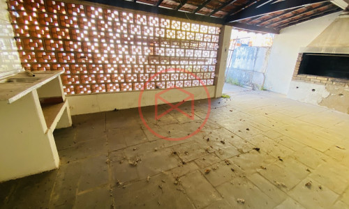 Casa Comercial no Centro de Ibiúna