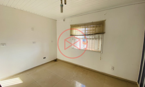 Casa Comercial no Centro de Ibiúna