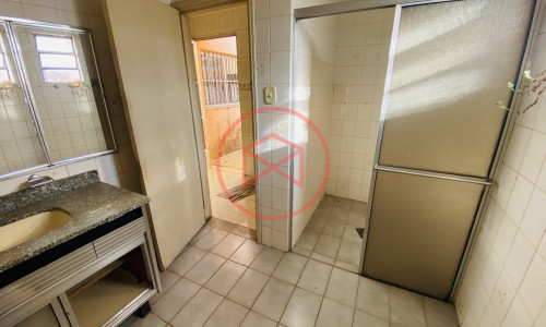 Casa Comercial no Centro de Ibiúna