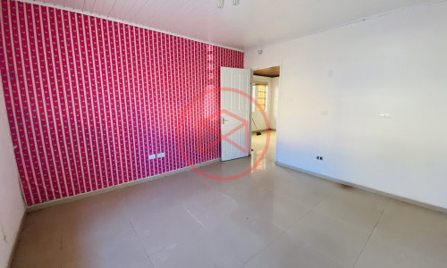 Casa Comercial no Centro de Ibiúna