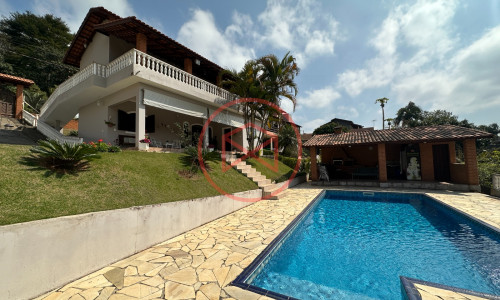 Chácara Próximo do Centro de Ibiúna!!