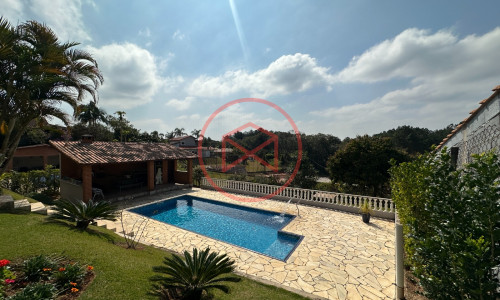 Chácara Próximo do Centro de Ibiúna!!