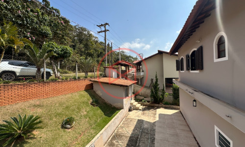 Chácara Próximo do Centro de Ibiúna!!