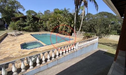 Chácara em Loteamento fechado em Ibiúna Antes do centro.