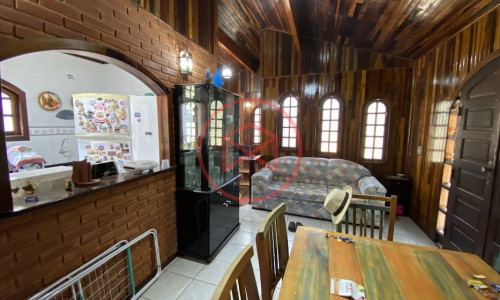 Chácara em Loteamento fechado em Ibiúna Antes do centro.