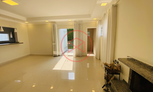 Chácara em Condomínio Antes do Centro!!