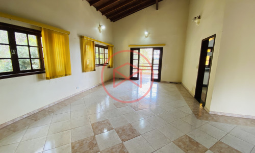 Chácara em Condomínio Antes do Centro!!