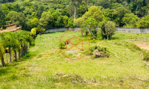 Terreno em Condomínio Fechado Antes do Centro de Ibiúna!