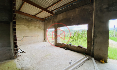 Chácara em Condomínio Fechado!!