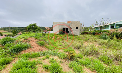 Chácara em Condomínio Fechado!!