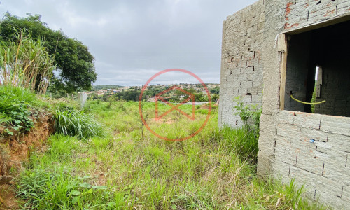 Chácara em Condomínio Fechado!!