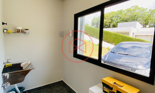 Chácara em Condomínio Fechado!! Interior de SP