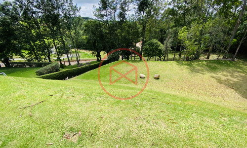 Chácara em Condomínio Fechado!! Interior de SP