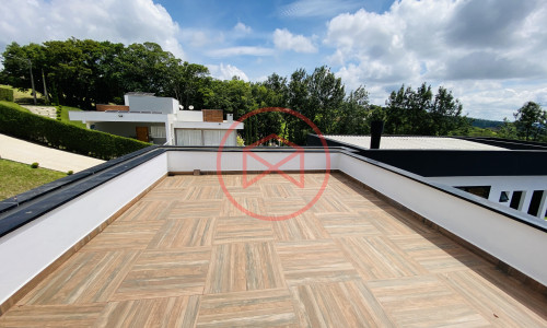 Chácara em Condomínio Fechado!! Interior de SP