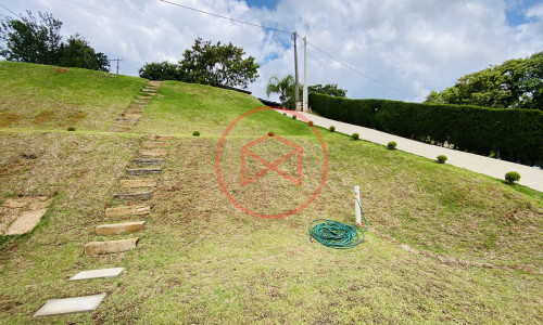 Chácara em Condomínio Fechado!! Interior de SP