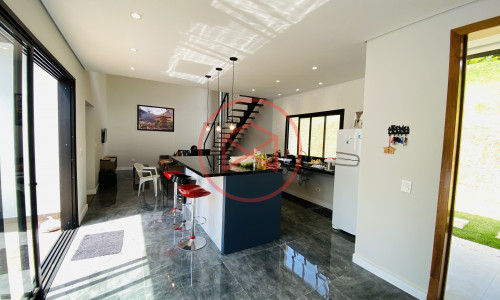 Chácara em Condomínio Fechado!! Interior de SP