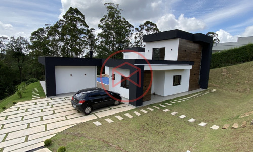 Chácara em Condomínio Fechado!! Interior de SP