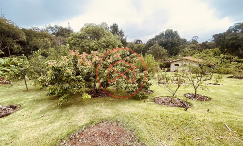 Chácara em Condomínio com 5.000 mts Antes do Centro!!