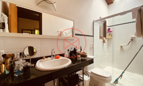 Chácara em Condomínio com 5.000 mts Antes do Centro!!