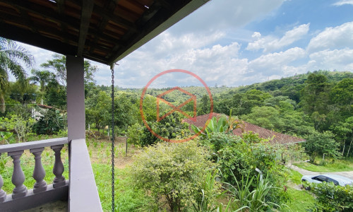 Chácara Antes do Centro de Ibiúna!!