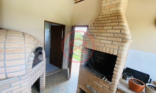 Chácara em Condomínio Fechado de Alto Padrão antes do Centro de Ibiúna