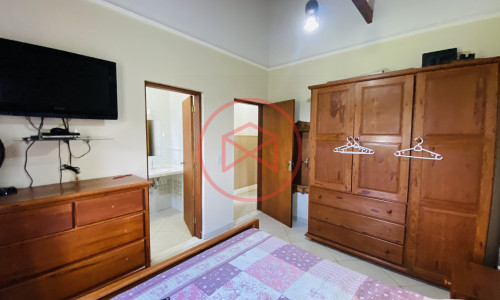 Chácara em Condomínio Fechado de Alto Padrão antes do Centro de Ibiúna