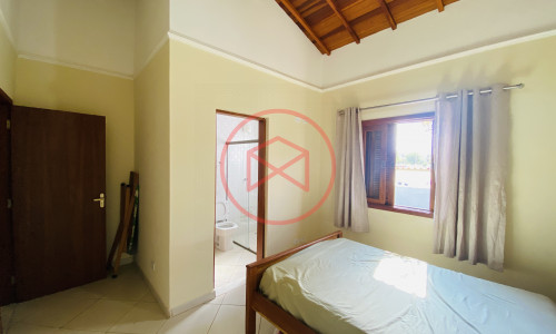 Chácara em Condomínio Fechado de Alto Padrão antes do Centro de Ibiúna