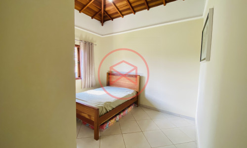 Chácara em Condomínio Fechado de Alto Padrão antes do Centro de Ibiúna