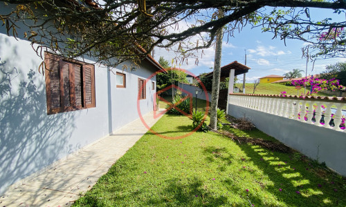 Chácara em Condomínio Fechado de Alto Padrão antes do Centro de Ibiúna