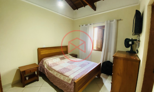 Chácara em Condomínio Fechado de Alto Padrão antes do Centro de Ibiúna