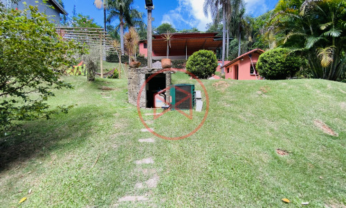 Chácara em Condomínio Fechado!!