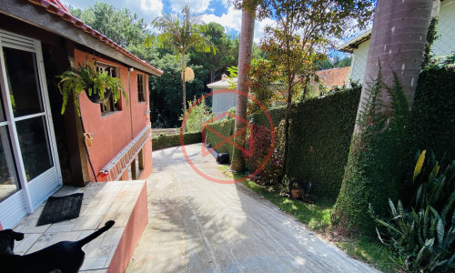 Chácara em Condomínio Fechado!!