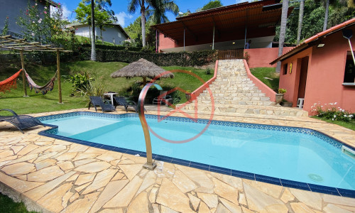 Chácara em Condomínio Fechado!!