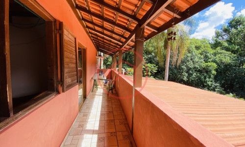 Chácara em Condomínio Fechado!!