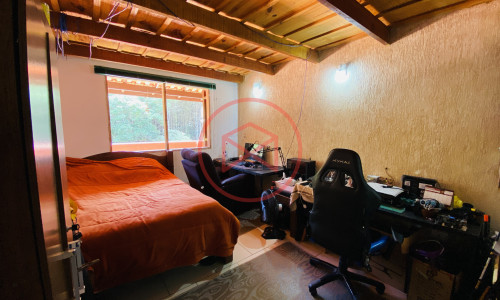 Chácara em Condomínio Fechado!!