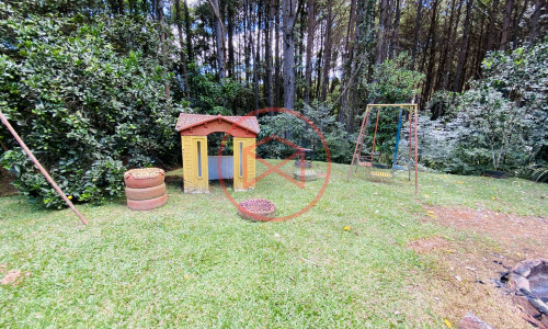 Chácara em Condomínio Fechado!!