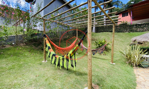 Chácara em Condomínio Fechado!!