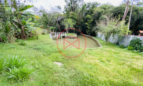 Chácara em Condomínio Antes do Centro de Ibiúna!!