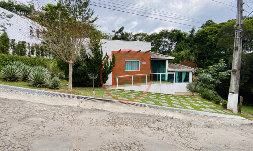 Chácara em Condomínio Fechado - Interior de São Paulo em Ibiúna!!