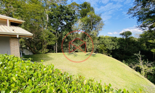 Chácara em Condomínio Fechado! Ibiuna Interior de SP