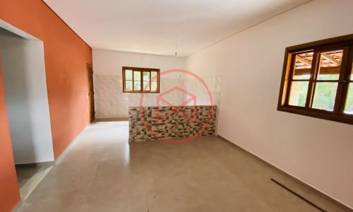 Chácara Próximo do Centro de Ibiúna!!