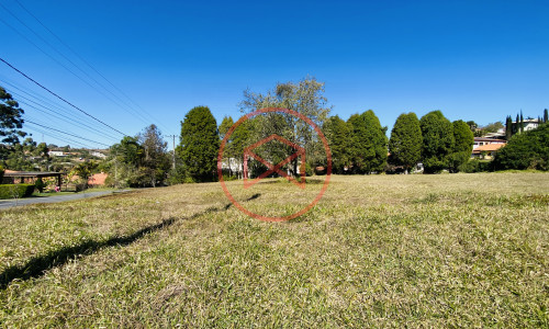 Lote em Condomínio Fechado antes do Centro de Ibiúna