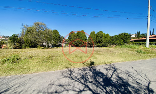 Lote em Condomínio Fechado antes do Centro de Ibiúna